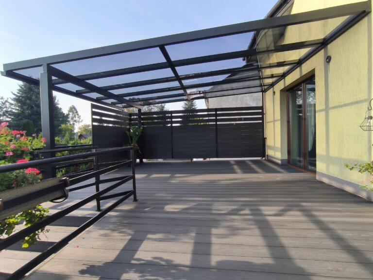 Szklane zadaszenia tarasów - dach tarasu zabudowany szkłem hartowanym - Realizacja Alumar-Zabudowy