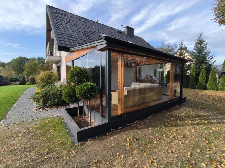 Szklane zabudowy tarasów - taras zabudowany szkłem hartowanym - Realizacja Alumar-Zabudowy