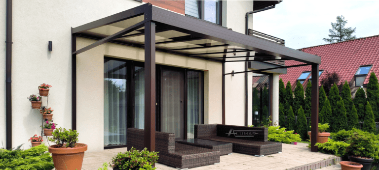 Szklane zadaszenia tarasów - dach tarasu zabudowany szkłem hartowanym - Realizacja Alumar-Zabudowy