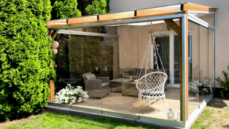 Szklane zabudowy tarasów - taras zabudowany szkłem hartowanym - Realizacja Alumar-Zabudowy