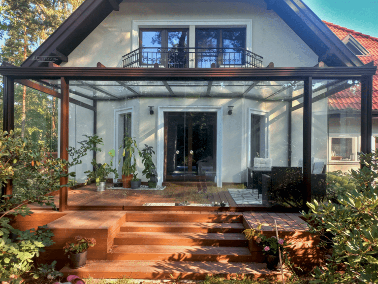 Szklane zabudowy tarasów - taras zabudowany szkłem hartowanym - Realizacja Alumar-Zabudowy