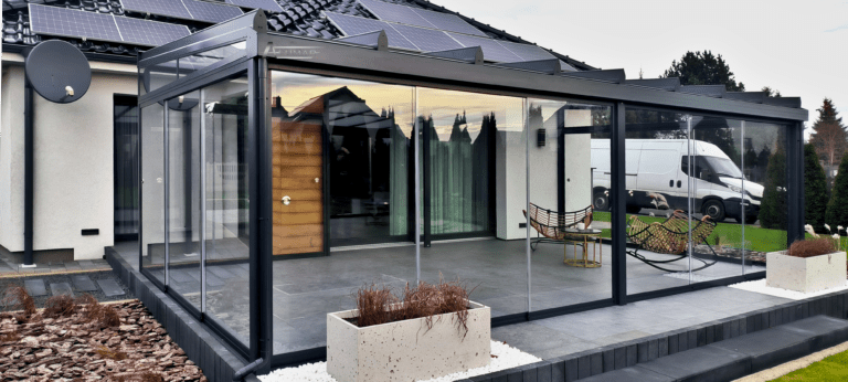 Szklane zabudowy tarasów - taras zabudowany szkłem hartowanym - Realizacja Alumar-Zabudowy