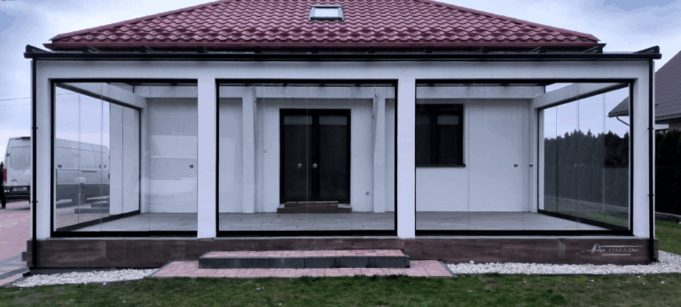 Szklane zabudowy tarasów - taras zabudowany szkłem hartowanym - Realizacja Alumar-Zabudowy